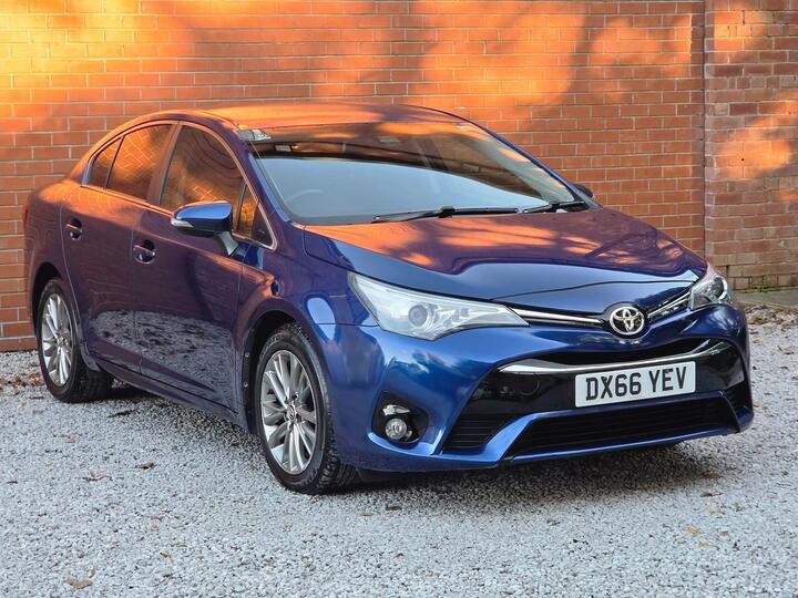 Toyota Avensis 1.6 D-4D Business Edition Euro 6 (s/s) 4dr
