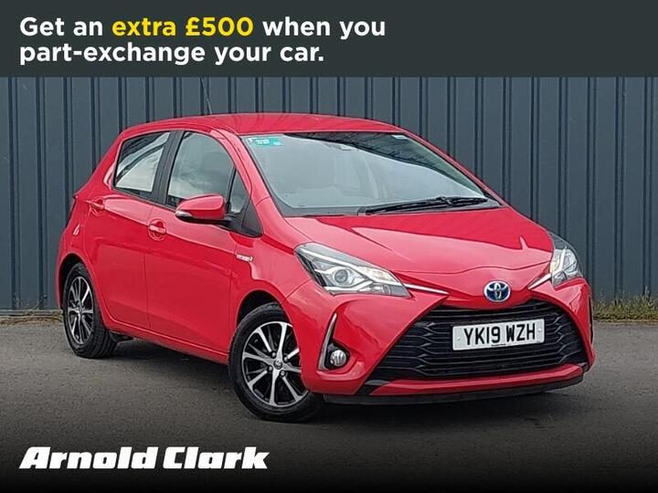 Toyota Yaris 1.5 VVT-h Icon Tech E-CVT Euro 6 (s/s) 5dr