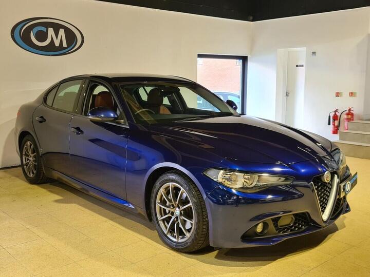 Alfa Romeo GIULIA 2.0T Super Auto Euro 6 (s/s) 4dr