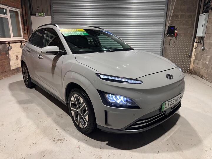 Hyundai KONA 39kWh Premium Auto 5dr (10.5kW Charger)