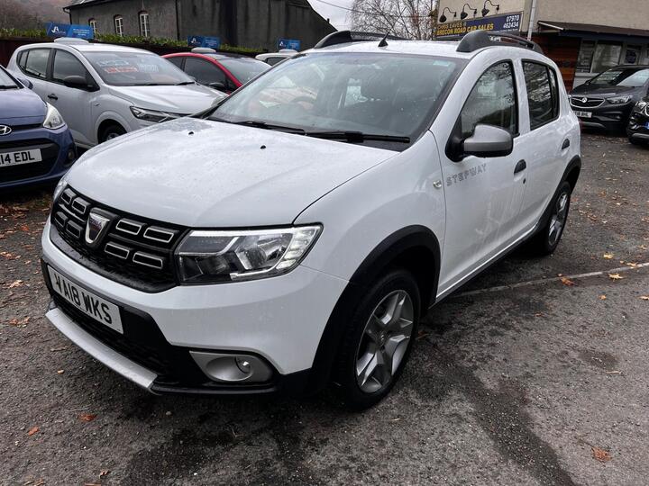 Dacia Sandero Stepway 0.9 TCe Essential Euro 6 (s/s) 5dr