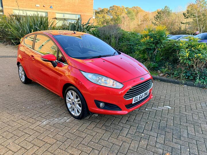 Ford Fiesta 1.0 Zetec Euro 5 (s/s) 3dr Ford Fiesta 1.0 Zetec Euro 5 (s/s) 3dr