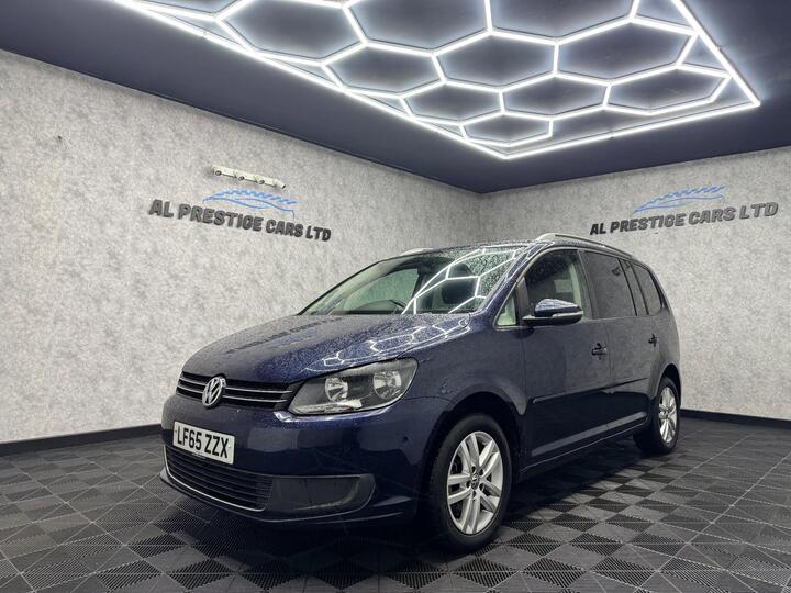 Volkswagen Touran 1.6 TDI BlueMotion Tech SE DSG Euro 5 (s/s) 5dr Volkswagen Touran 1.6 TDI BlueMotion Tech SE DSG Euro 5 (s/s) 5dr