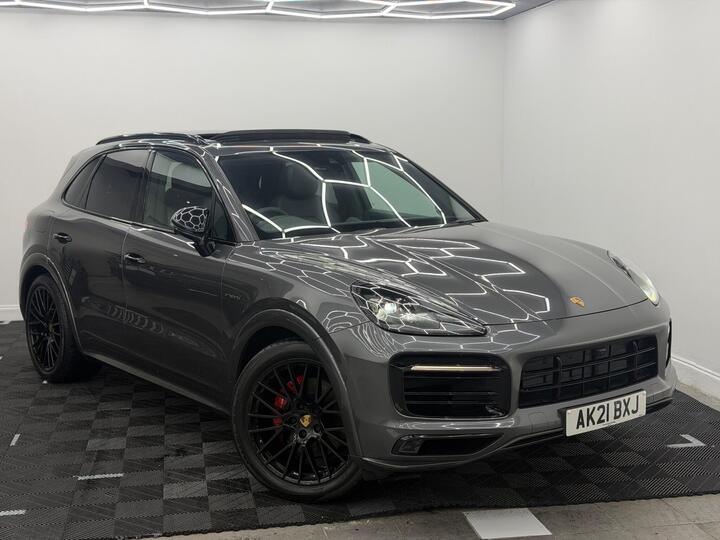 Porsche Cayenne 3.0 V6 E-Hybrid 17.9kWh TiptronicS 4WD Euro 6 (s/s) 5dr (3.6kW Charger)