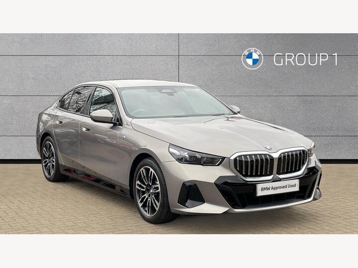 BMW 5 Series 2.0 520i MHT M Sport Steptronic Euro 6 (s/s) 4dr BMW 5 Series 2.0 520i MHT M Sport Steptronic Euro 6 (s/s) 4dr
