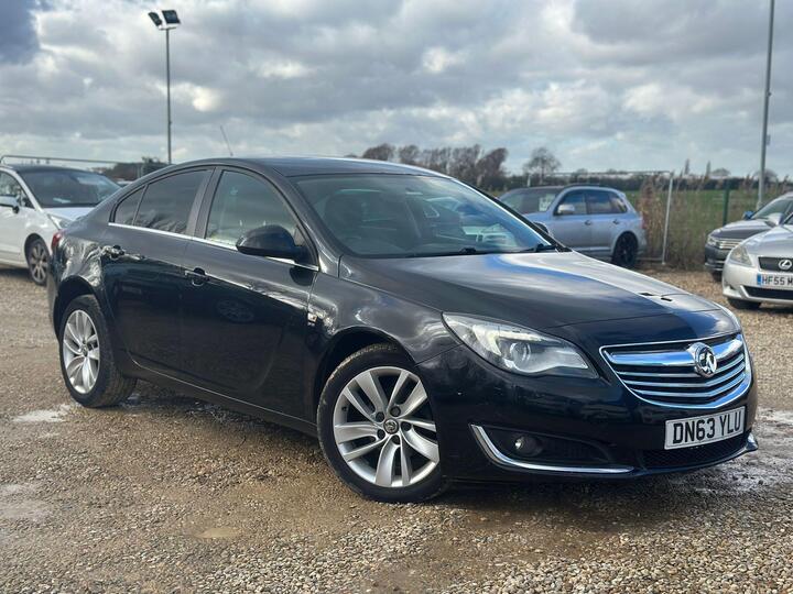 Vauxhall Insignia 2.0 CDTi EcoFLEX SRi Euro 5 (s/s) 5dr Vauxhall Insignia 2.0 CDTi EcoFLEX SRi Euro 5 (s/s) 5dr