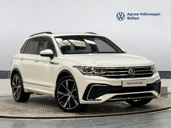 Volkswagen Tiguan 2.0 TDI R-Line DSG Euro 6 (s/s) 5dr Volkswagen Tiguan 2.0 TDI R-Line DSG Euro 6 (s/s) 5dr