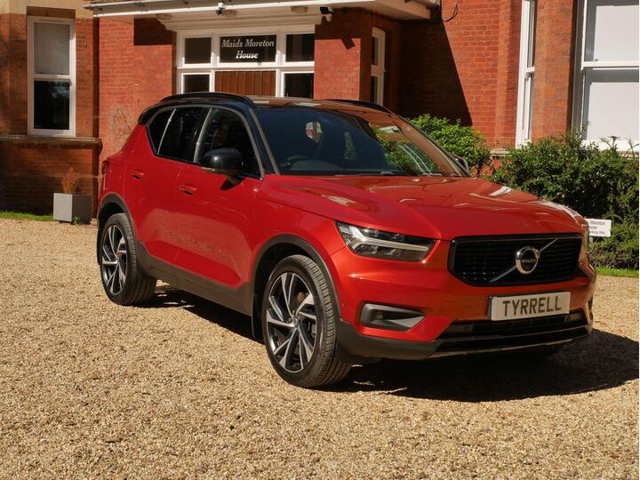 Volvo XC40 2.0 T4 R-Design Pro Auto AWD Euro 6 (s/s) 5dr