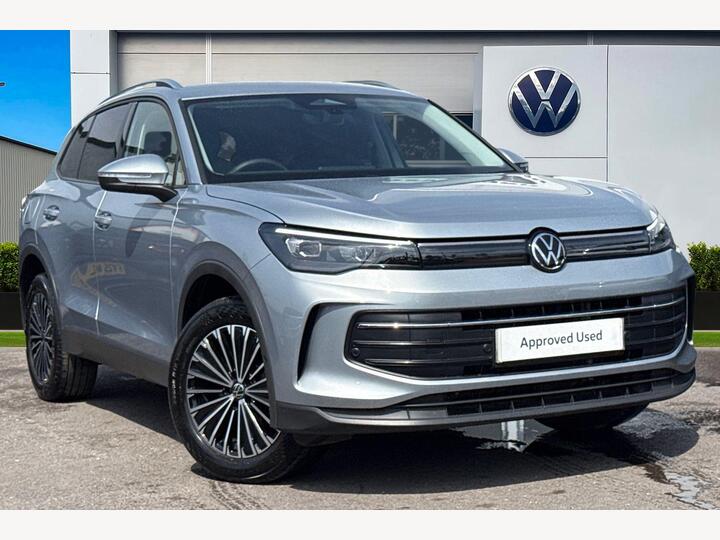 Volkswagen Tiguan 1.5 TSI EHybrid 19.7kWh Match DSG Euro 6 (s/s) 5dr Volkswagen Tiguan 1.5 TSI EHybrid 19.7kWh Match DSG Euro 6 (s/s) 5dr