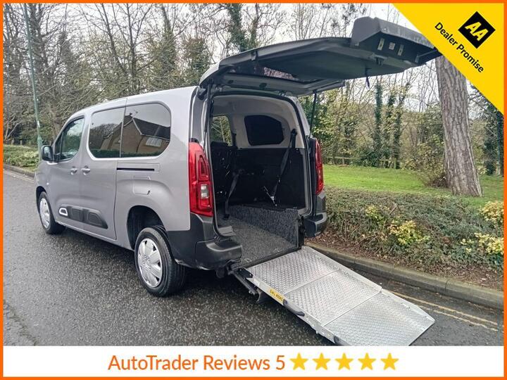 Citroen BERLINGO 1.5 BlueHDi Feel XL MPV EAT Euro 6 (s/s) 5dr Citroen BERLINGO 1.5 BlueHDi Feel XL MPV EAT Euro 6 (s/s) 5dr