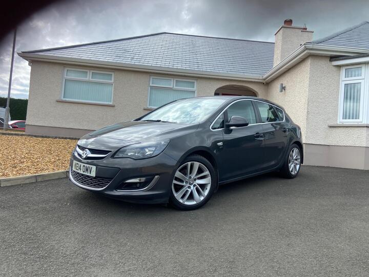 Vauxhall Astra 2.0 CDTi EcoFLEX SRi Euro 5 (s/s) 5dr