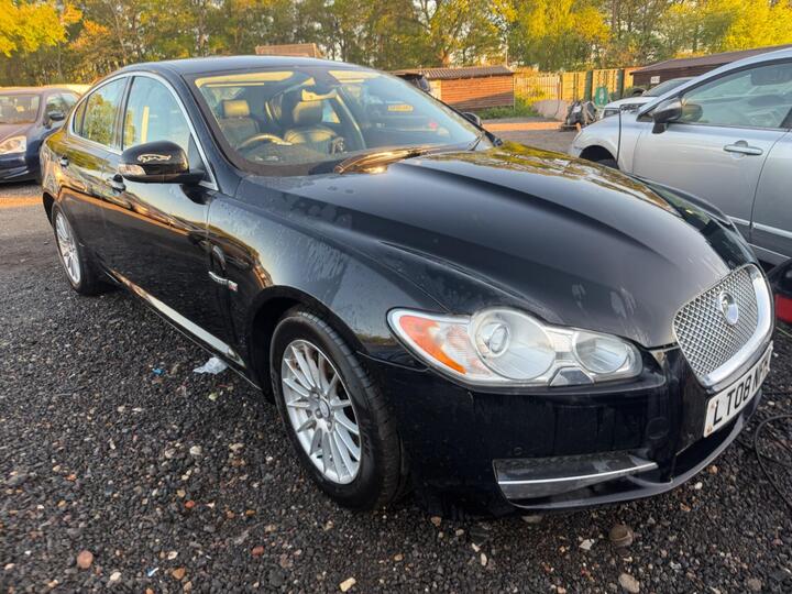 Jaguar XF 2.7d V6 Luxury Auto Euro 4 4dr