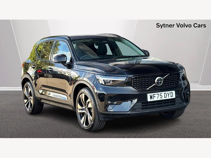 Volvo XC40 2.0 B3 MHEV Ultra Dark DCT Auto Euro 6 (s/s) 5dr