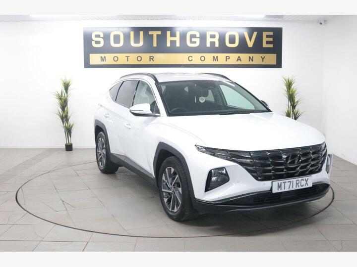 Hyundai TUCSON 1.6 T-GDi Premium Euro 6 (s/s) 5dr Hyundai TUCSON 1.6 T-GDi Premium Euro 6 (s/s) 5dr