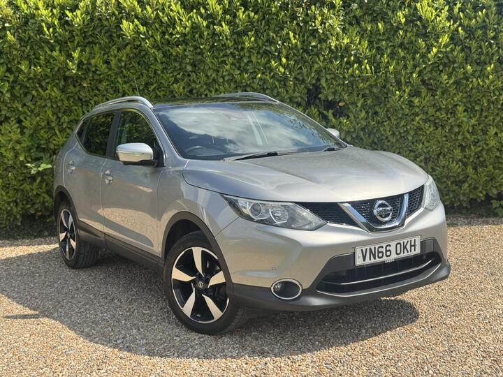 Nissan Qashqai 1.6 DCi N-Connecta 2WD Euro 6 (s/s) 5dr