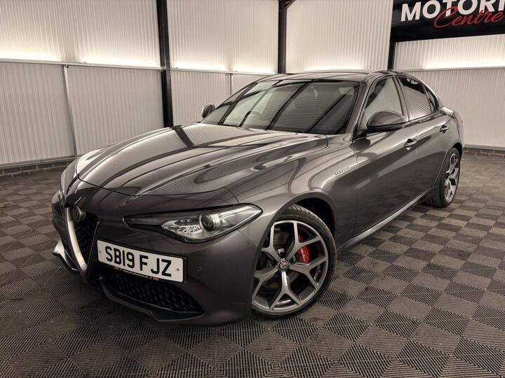 Alfa Romeo Giulia 2.0T Veloce Auto Euro 6 (s/s) 4dr Alfa Romeo Giulia 2.0T Veloce Auto Euro 6 (s/s) 4dr