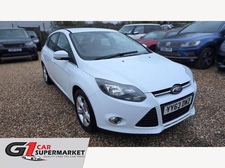 Ford Focus 1.0T EcoBoost Zetec Euro 5 (s/s) 5dr