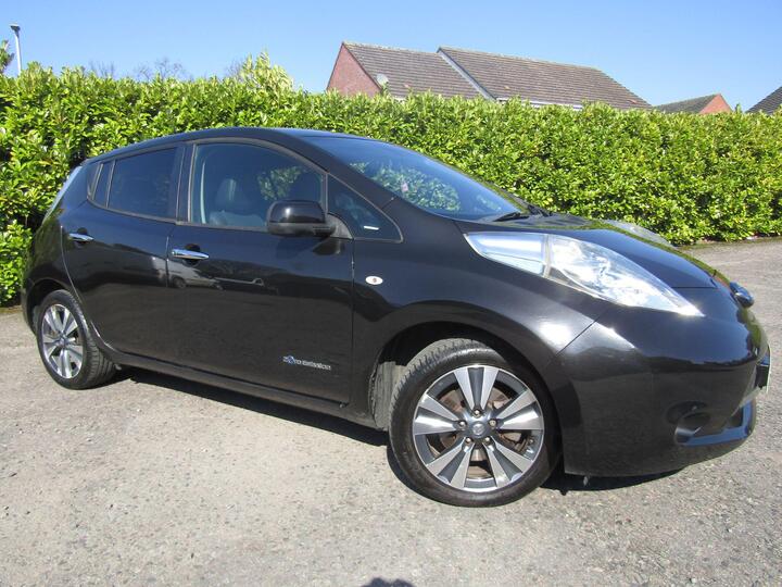 Nissan Leaf 30kWh Tekna Auto 5dr