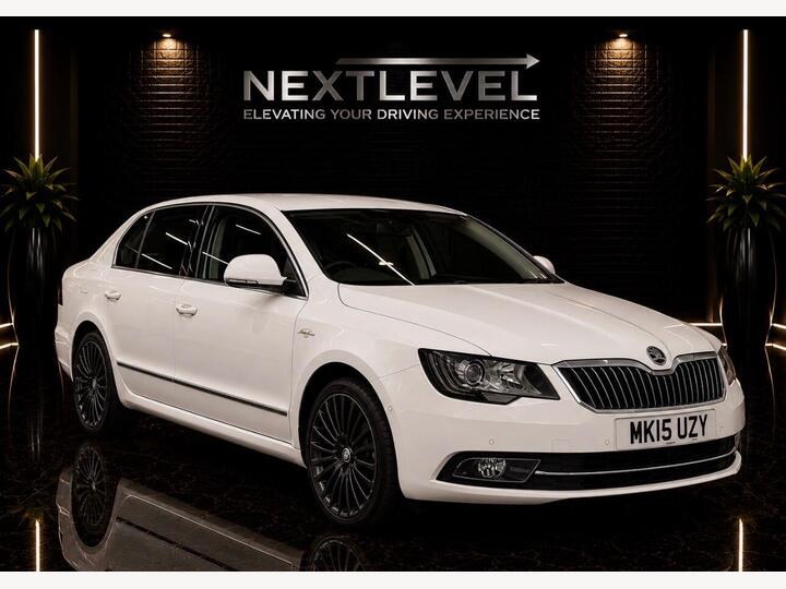 Skoda Superb 2.0 TDI Laurin & Klement DSG Euro 5 (s/s) 5dr