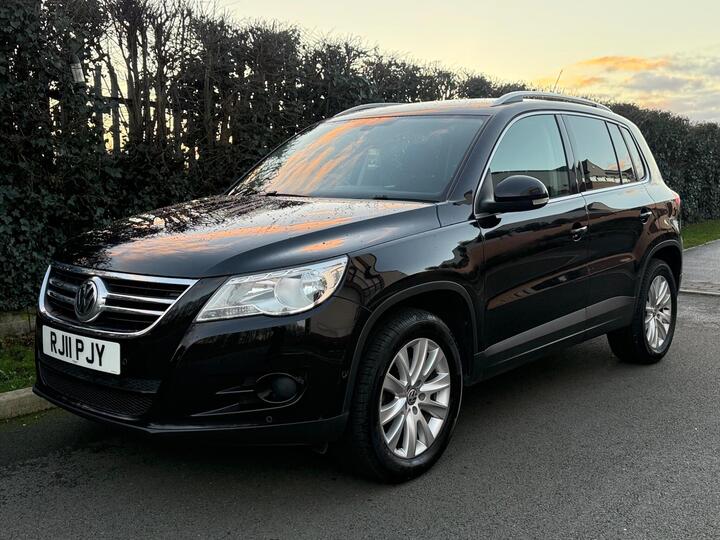 Volkswagen Tiguan 2.0 TDI Sport DSG 4WD Euro 5 5dr