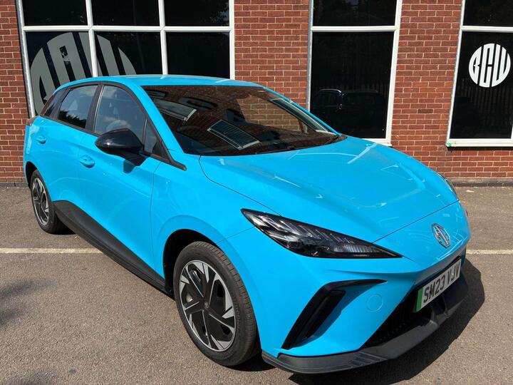 MG 4 51kWh SE Auto 5dr