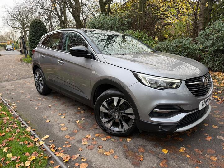 Vauxhall Grandland X 1.2 Turbo Sport Nav Euro 6 (s/s) 5dr Vauxhall Grandland X 1.2 Turbo Sport Nav Euro 6 (s/s) 5dr