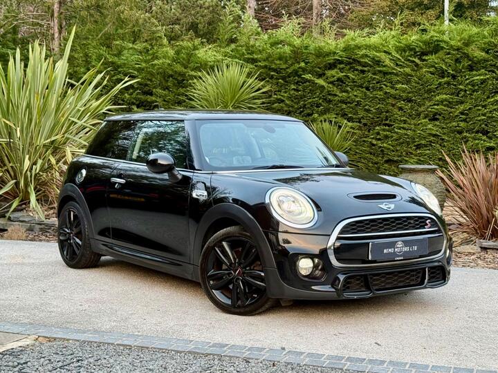 MINI Hatch 2.0 Cooper SD Auto Euro 6 (s/s) 3dr