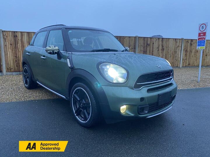 MINI Countryman 2.0 Cooper SD SUV 5dr Diesel Auto Euro 6 (143 Ps)