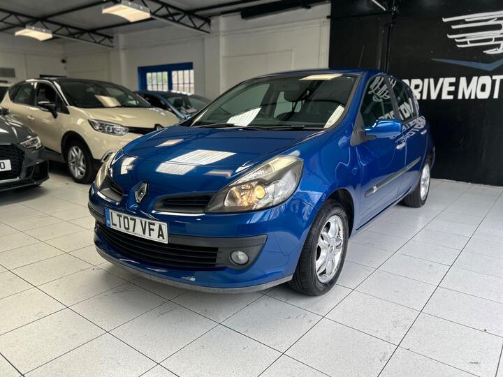 Renault Clio 1.6 VVT Dynamique 5dr