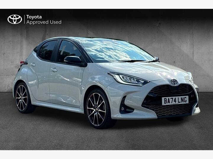 Toyota Yaris 1.5 VVT-h GR SPORT E-CVT Euro 6 (s/s) 5dr