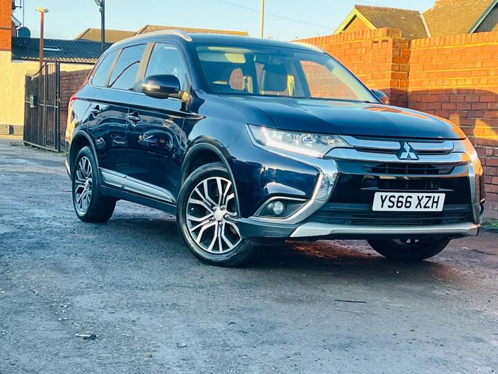Mitsubishi Outlander 2.2 DI-D GX3 Auto 4WD Euro 6 5dr Mitsubishi Outlander 2.2 DI-D GX3 Auto 4WD Euro 6 5dr