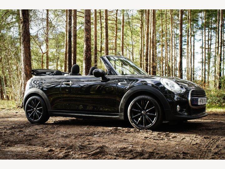 MINI CONVERTIBLE 1.5 Cooper Auto Euro 6 (s/s) 2dr