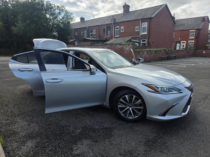 Lexus ES 2.5 300h Premium Edition E-CVT Euro 6
