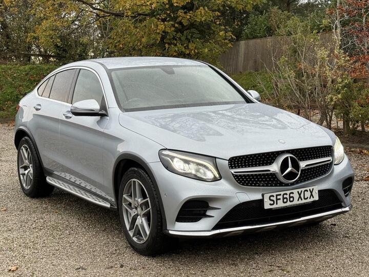 Mercedes-Benz GLC 2.1 GLC220d AMG Line Coupe G-Tronic 4MATIC Euro 6 (s/s) 5dr Mercedes-Benz GLC 2.1 GLC220d AMG Line Coupe G-Tronic 4MATIC Euro 6 (s/s) 5dr