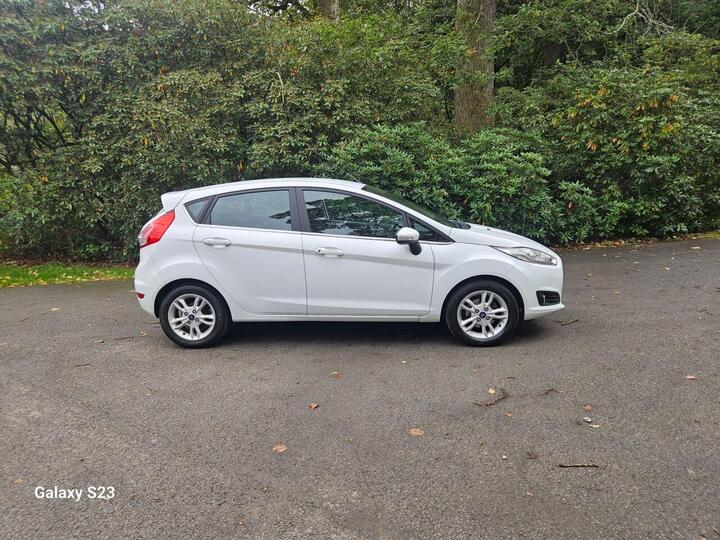 Ford FIESTA 1.0T EcoBoost Zetec Euro 6 (s/s) 5dr