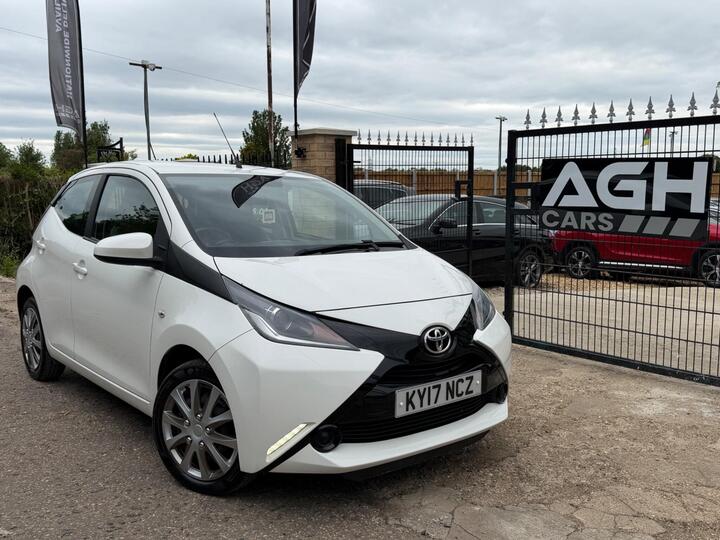 Toyota AYGO 1.0 VVT-i X-play Euro 6 5dr