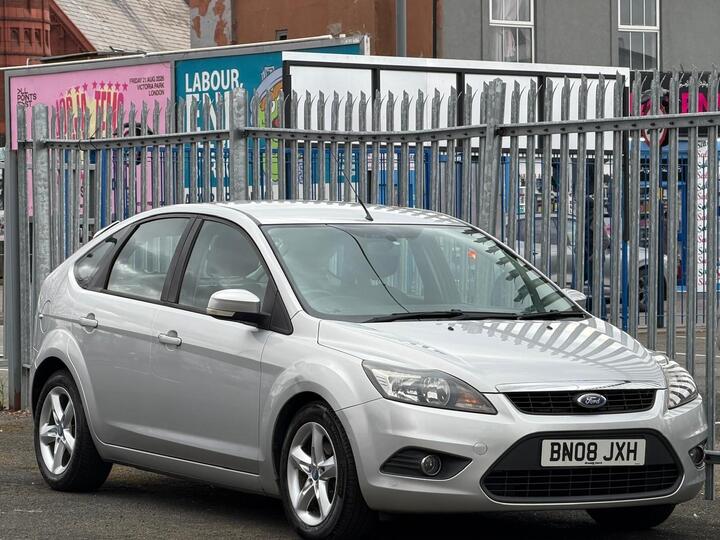Ford Focus 1.6 Zetec 5dr