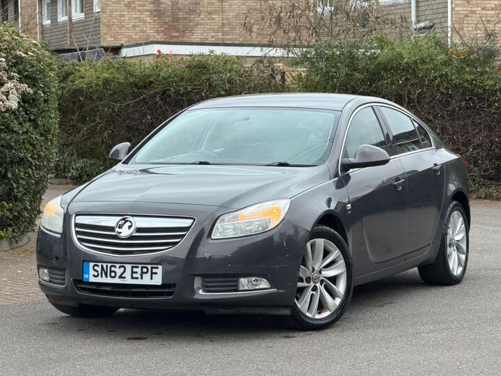 Vauxhall Insignia 1.8 16V SRi Euro 5 5dr Vauxhall Insignia 1.8 16V SRi Euro 5 5dr
