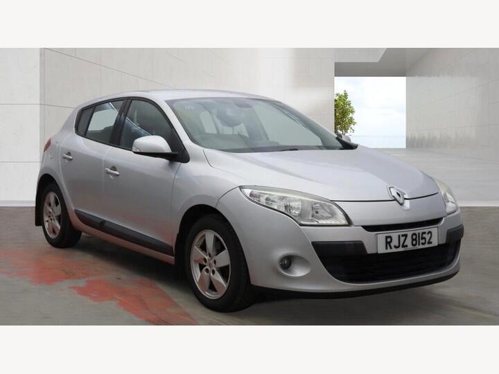 Renault Megane 1.6 16V Dynamique TomTom Euro 5 5dr