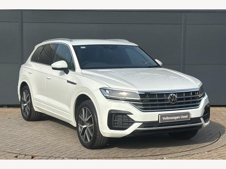 Volkswagen Touareg 3.0 TDI V6 R-Line Tiptronic 4Motion Euro 6 (s/s) 5dr Volkswagen Touareg 3.0 TDI V6 R-Line Tiptronic 4Motion Euro 6 (s/s) 5dr