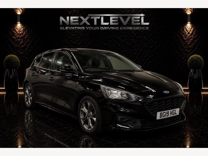 Ford Focus 1.0T EcoBoost ST-Line Euro 6 (s/s) 5dr