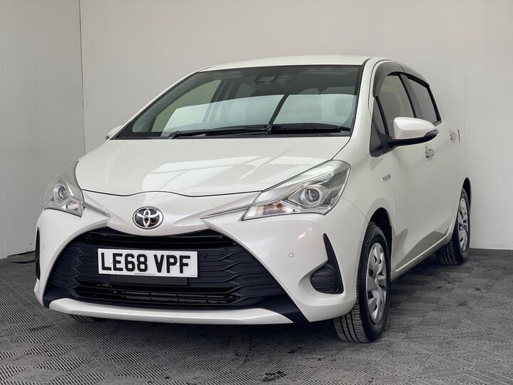 Toyota Yaris 1.5 VVT-h Design E-CVT Euro 6 (s/s) 5dr