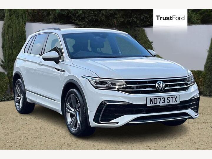 Volkswagen Tiguan 2.0 TDI R-Line Edition DSG Euro 6 (s/s) 5dr Volkswagen Tiguan 2.0 TDI R-Line Edition DSG Euro 6 (s/s) 5dr