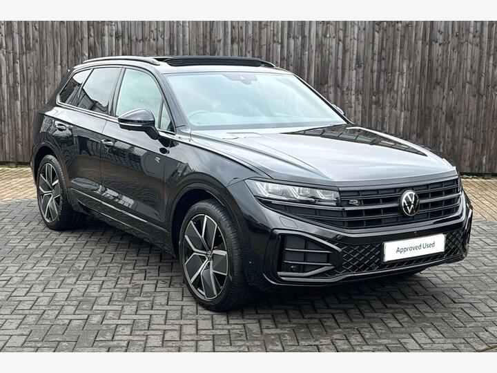 Volkswagen Touareg 3.0 TDI V6 Black Edition Tiptronic 4Motion Euro 6 (s/s) 5dr