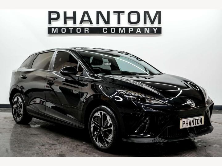 MG 4 64kWh SE Long Range Auto 5dr