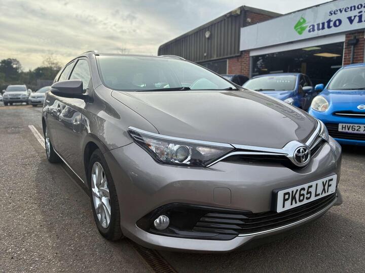 Toyota AURIS 1.6 D-4D Business Edition Touring Sports Euro 6 (s/s) 5dr