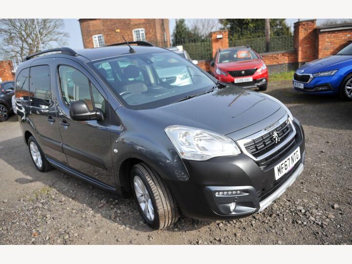 Peugeot Partner Tepee 1.2 PureTech Outdoor Euro 6 (s/s) 5dr