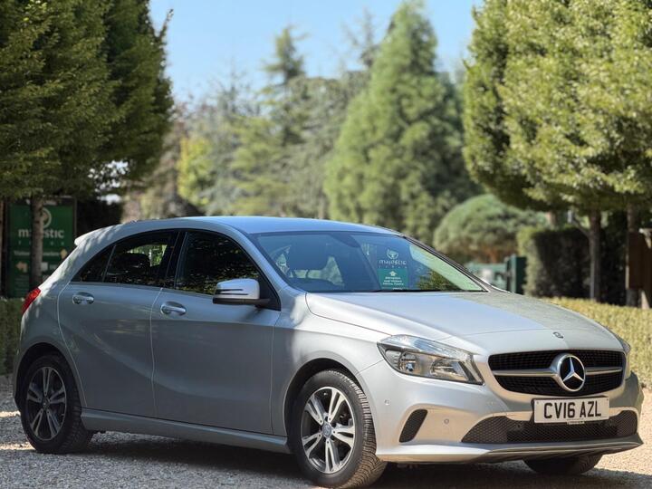 Mercedes-Benz A Class 1.5 A180d SE (Executive) 7G-DCT Euro 6 (s/s) 5dr