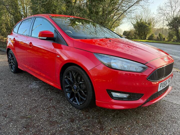 Ford Focus 1.0T EcoBoost ST-Line Euro 6 (s/s) 5dr