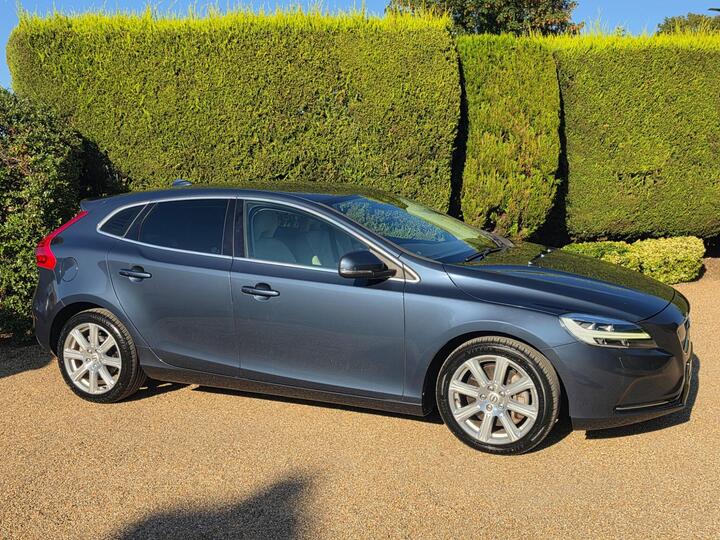 Volvo V40 2.0 D4 Momentum Nav Plus Auto Euro 6 (s/s) 5dr